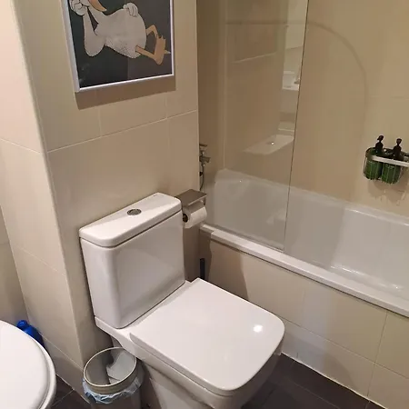 Isaola - Comfortable With Airco Apartamento *